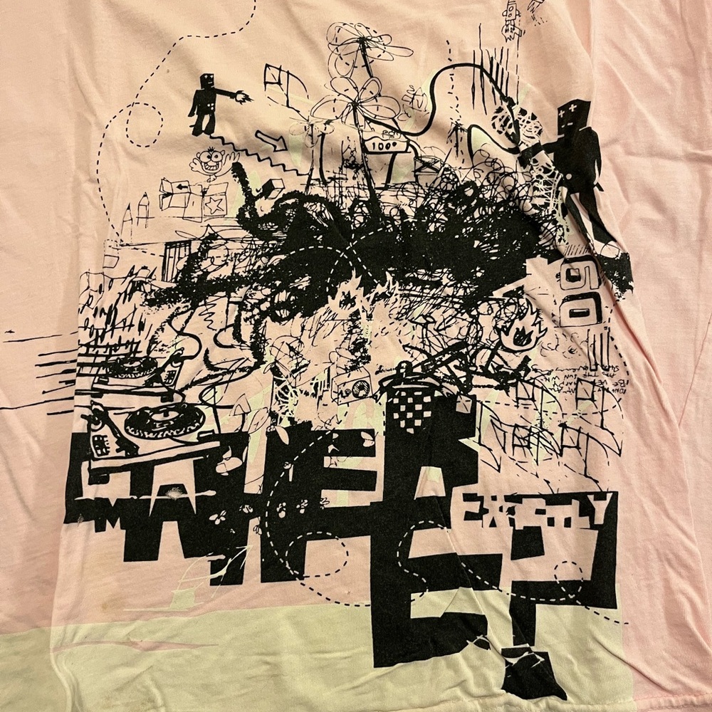 Vintage “Sketchy Illustration Robot” graphic-tee by Character Hero